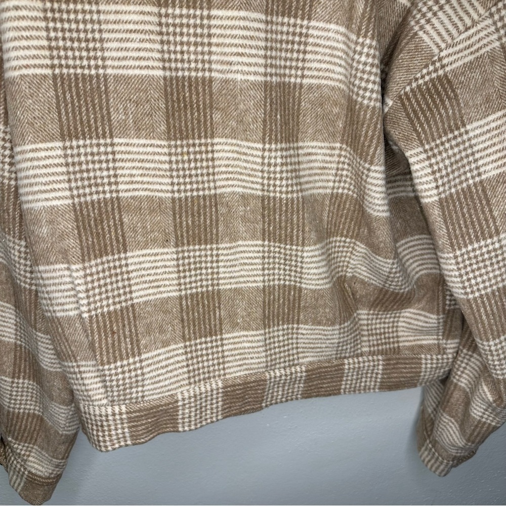 Style Rack Tan Teddy Button Jacket Size Small - Picture 6 of 8